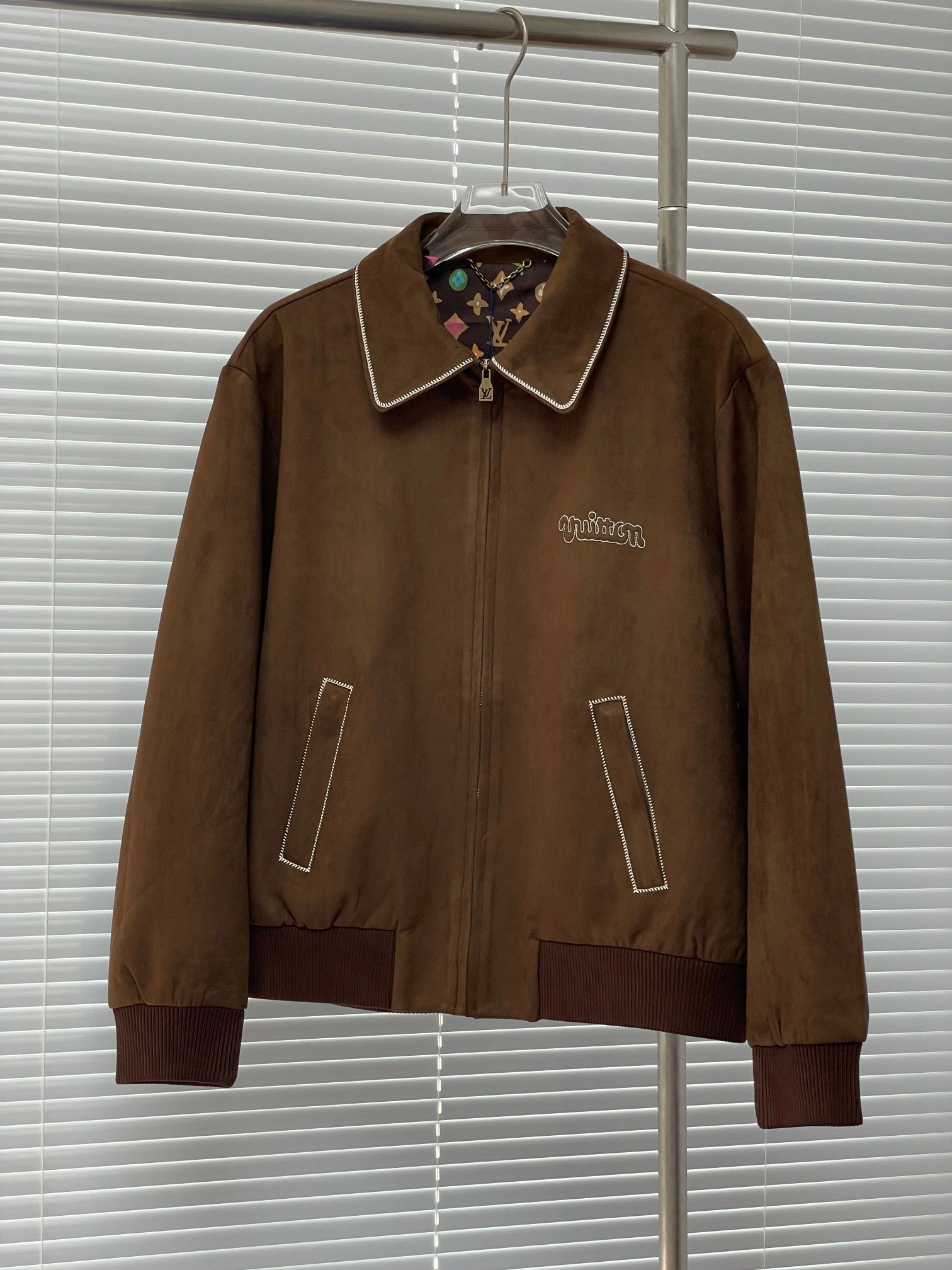 wg.luxury- 8V embroidery cowhide oversized 2Colour item:D-F409I0423-2